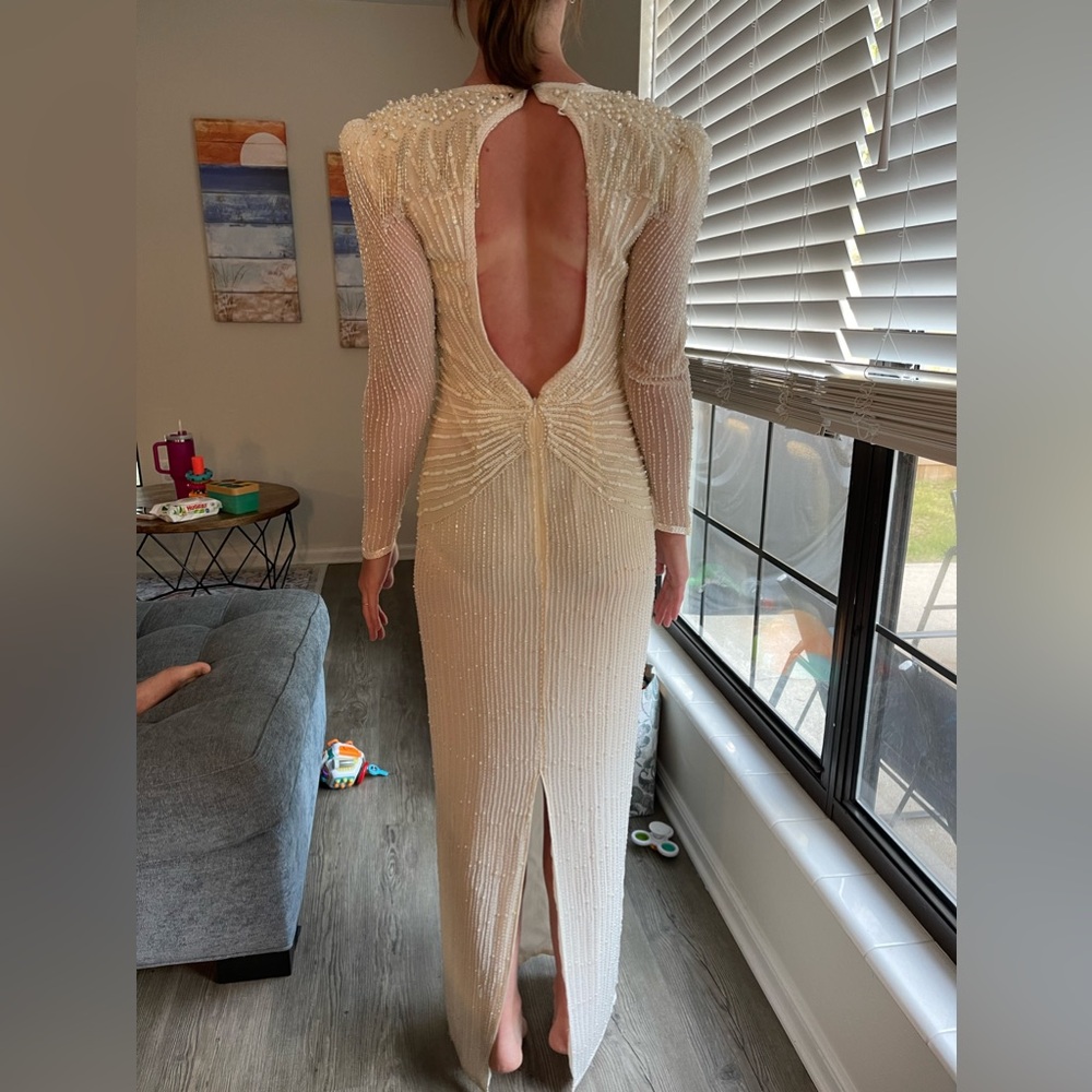 STUNNING Vintage 80s/90s Hand Beaded Wedding Dress - Picture 10 of 11